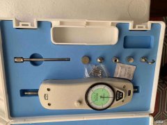 測力計50N～500N；精度：±0.5％